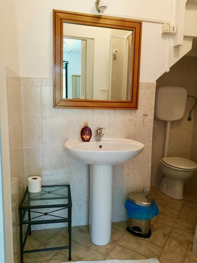 B&B Quincas Berro D'Agua Recco Esterno foto