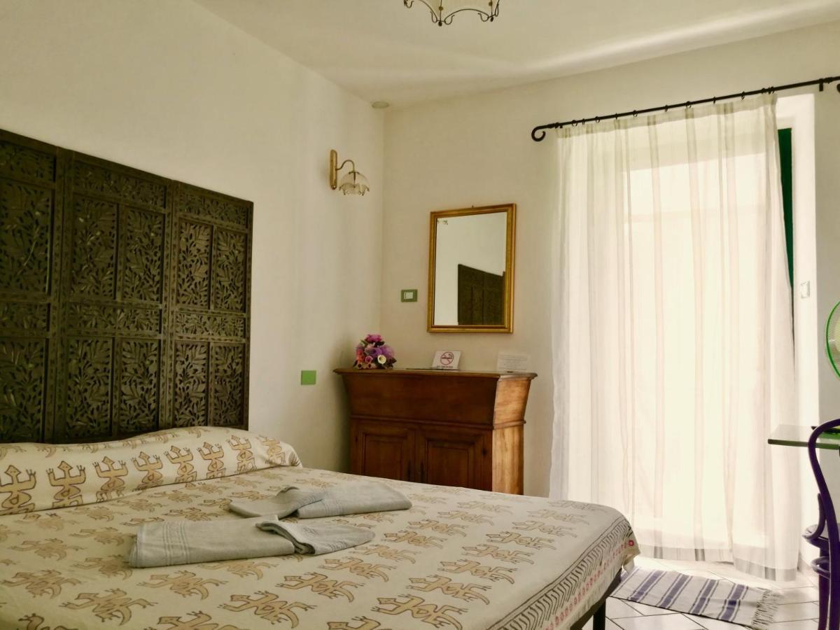 B&B Quincas Berro D'Agua Recco Esterno foto